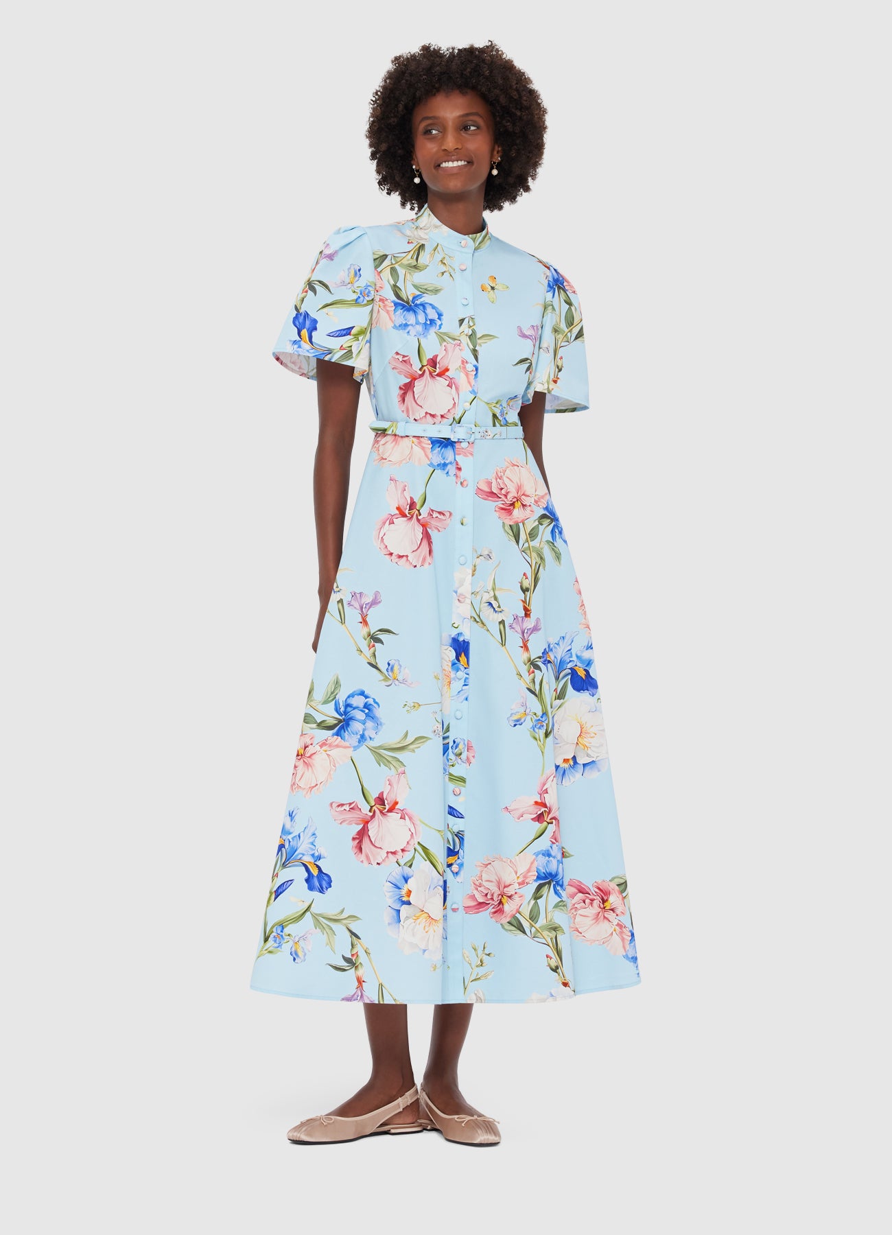 Bianca Short Sleeve Midi Dress - Garden Print in Baby Blue