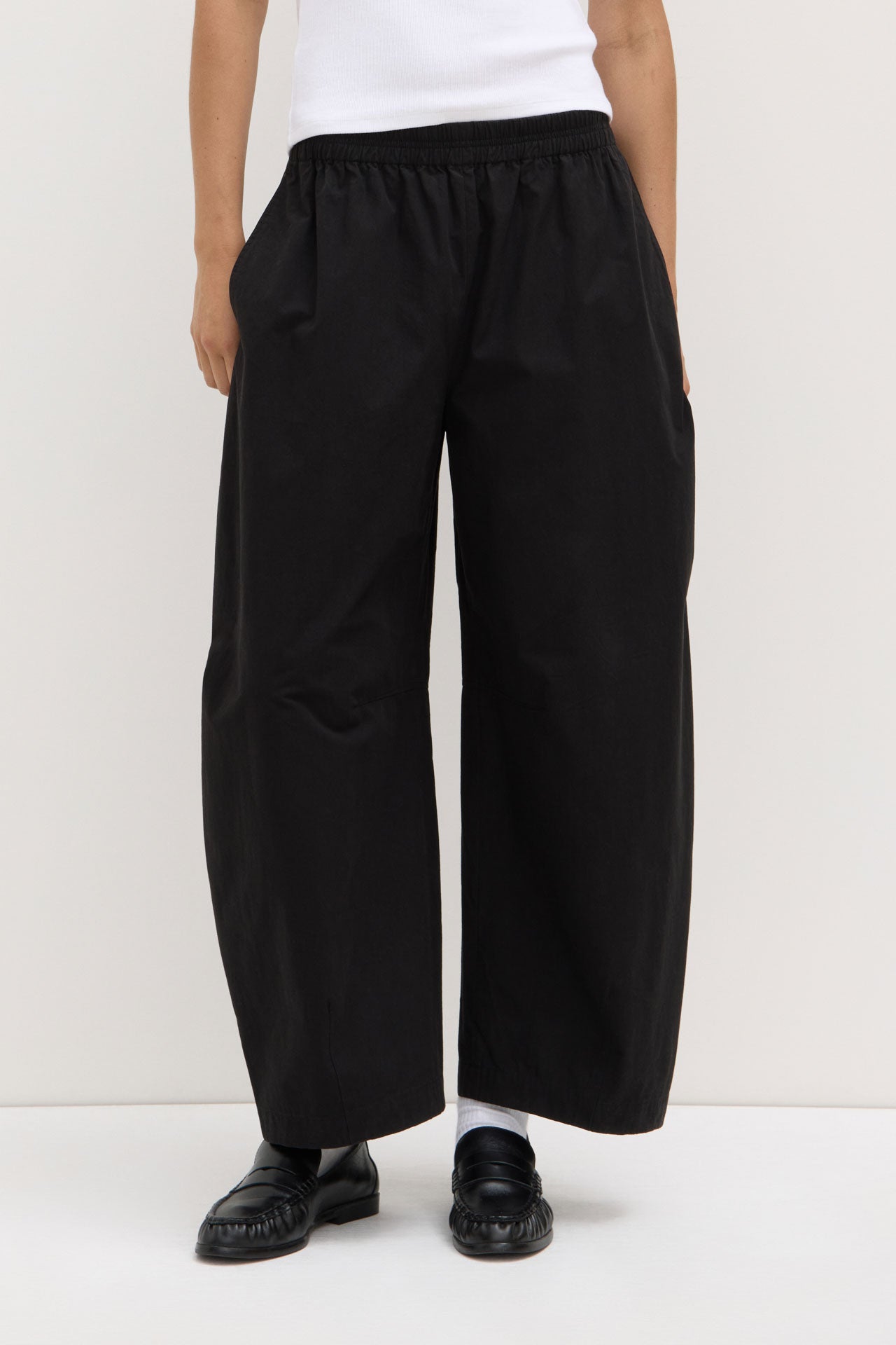 Lola Barrel Pant Black