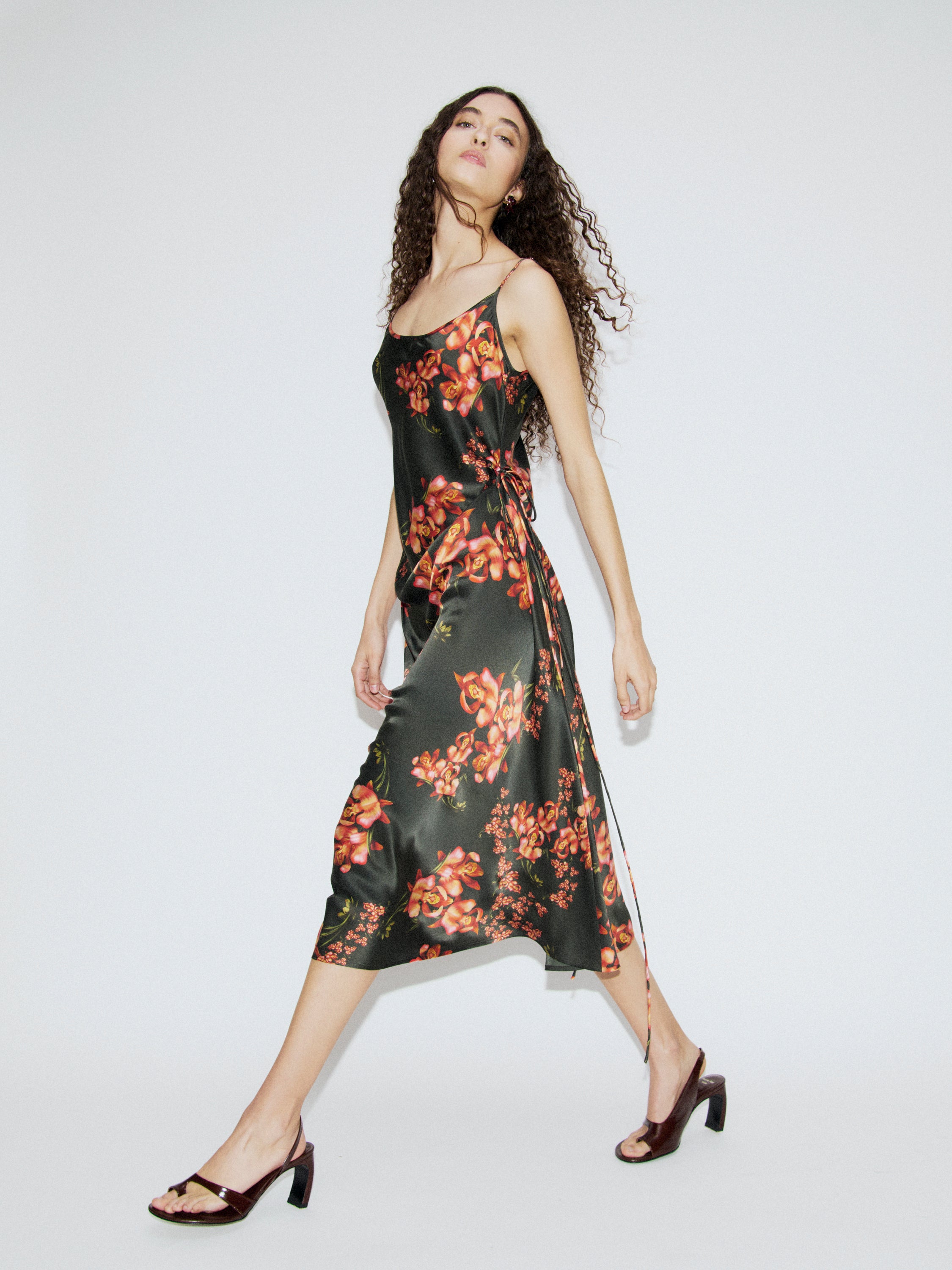 1996 DRESS DANCING LADY