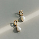 Saint Valentine Cielo Pearl Drop Earrings | Gold