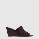 St Agni Suede Bandeau Wedge | Coffee