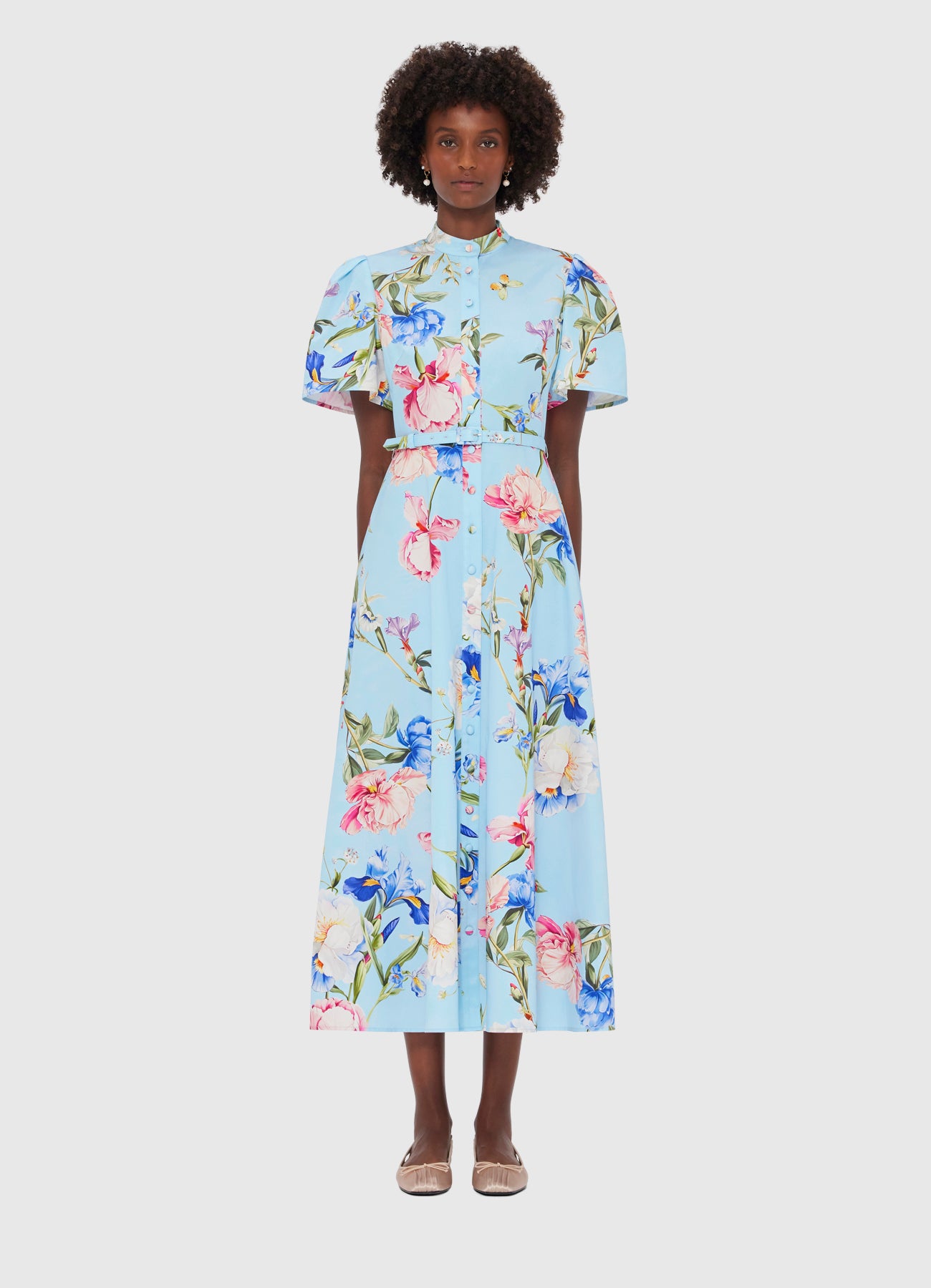 Bianca Short Sleeve Midi Dress - Garden Print in Baby Blue
