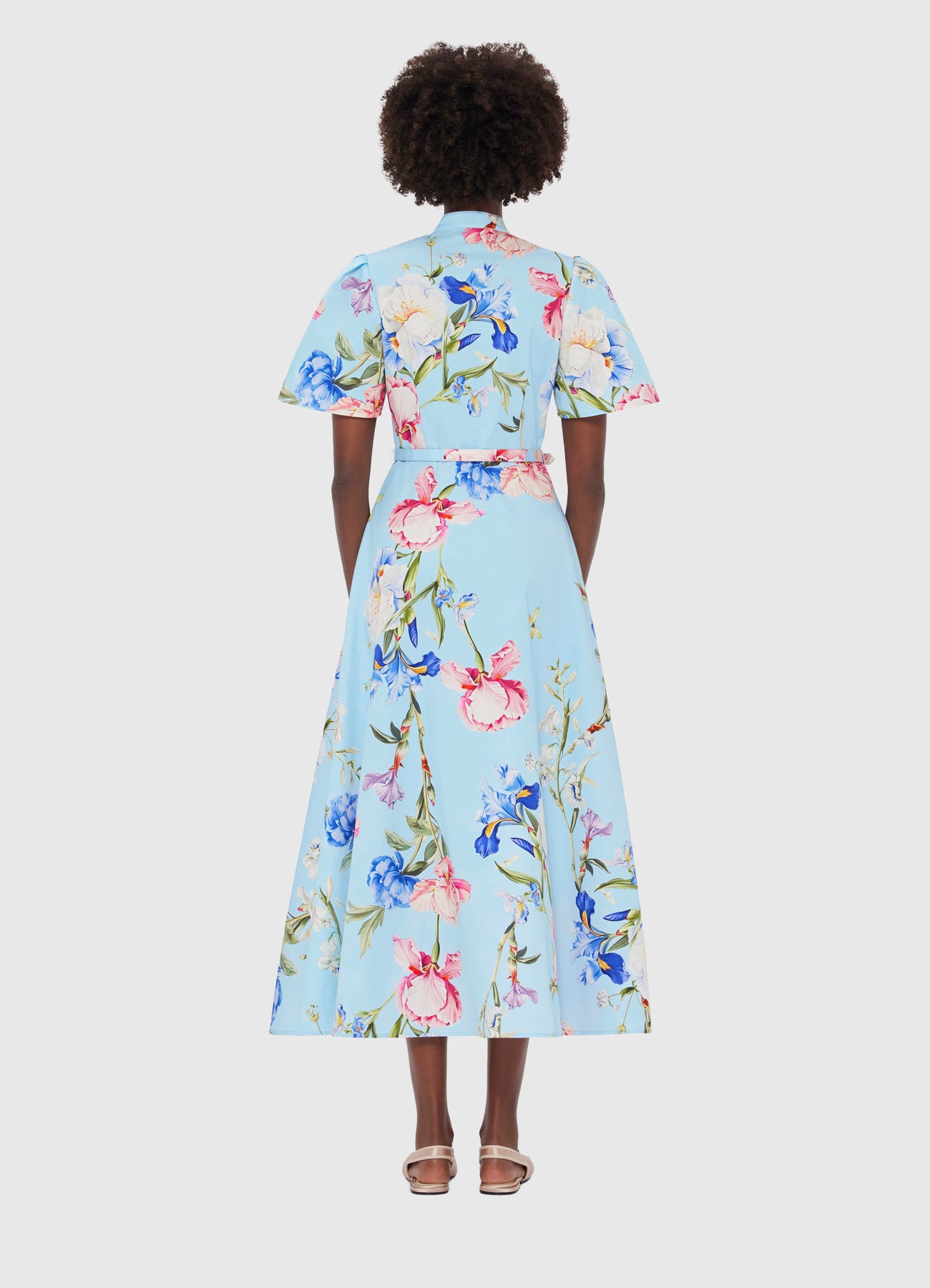 Bianca Short Sleeve Midi Dress - Garden Print in Baby Blue