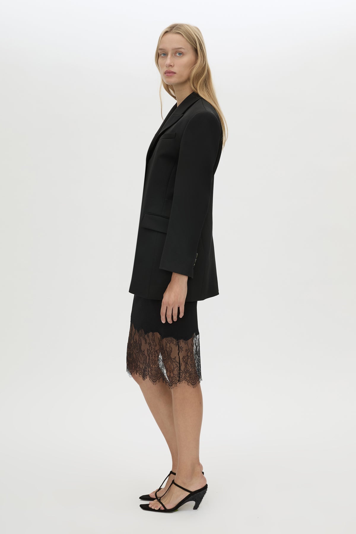 Cayana lace knit skirt