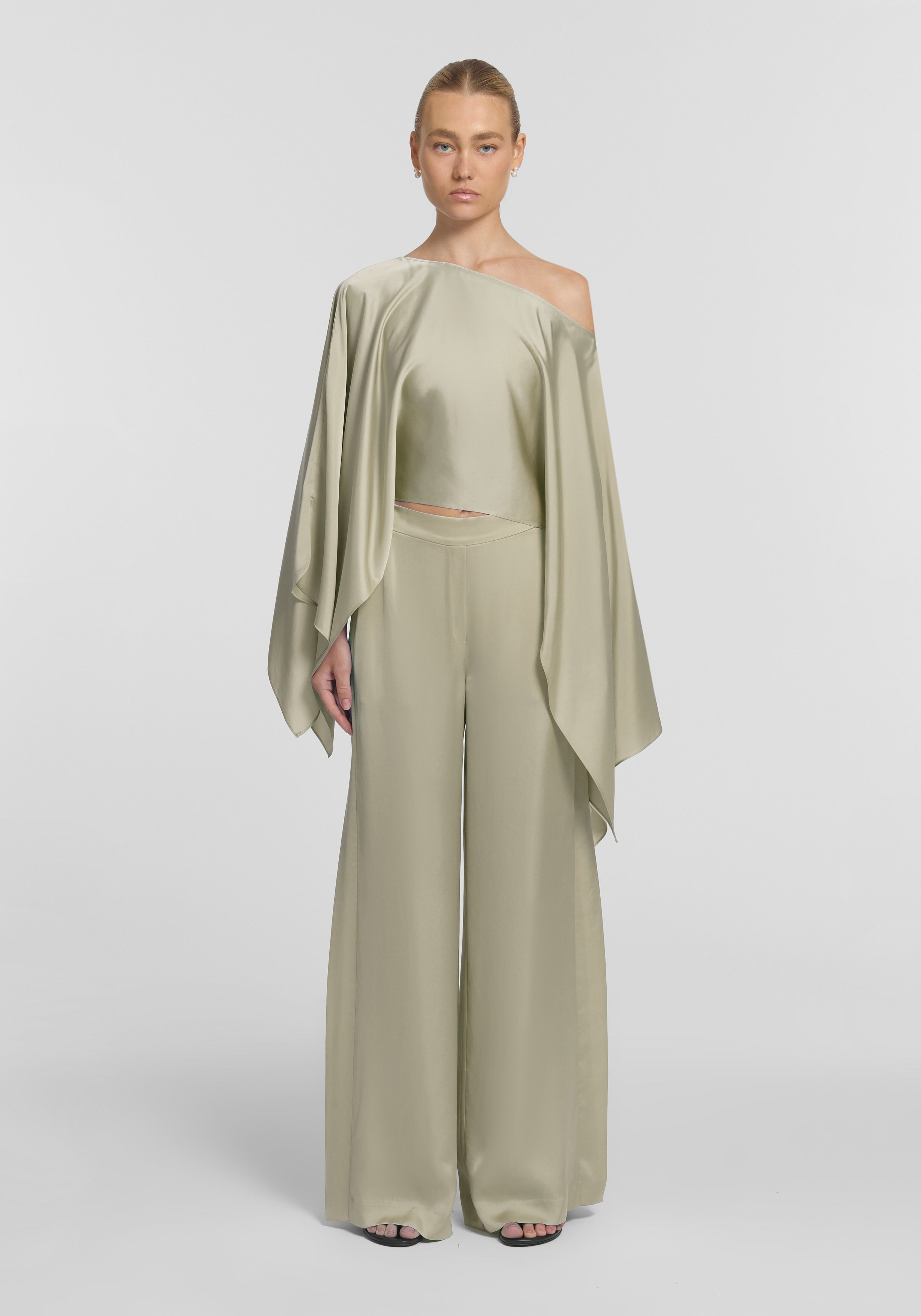 Romance Cape Top