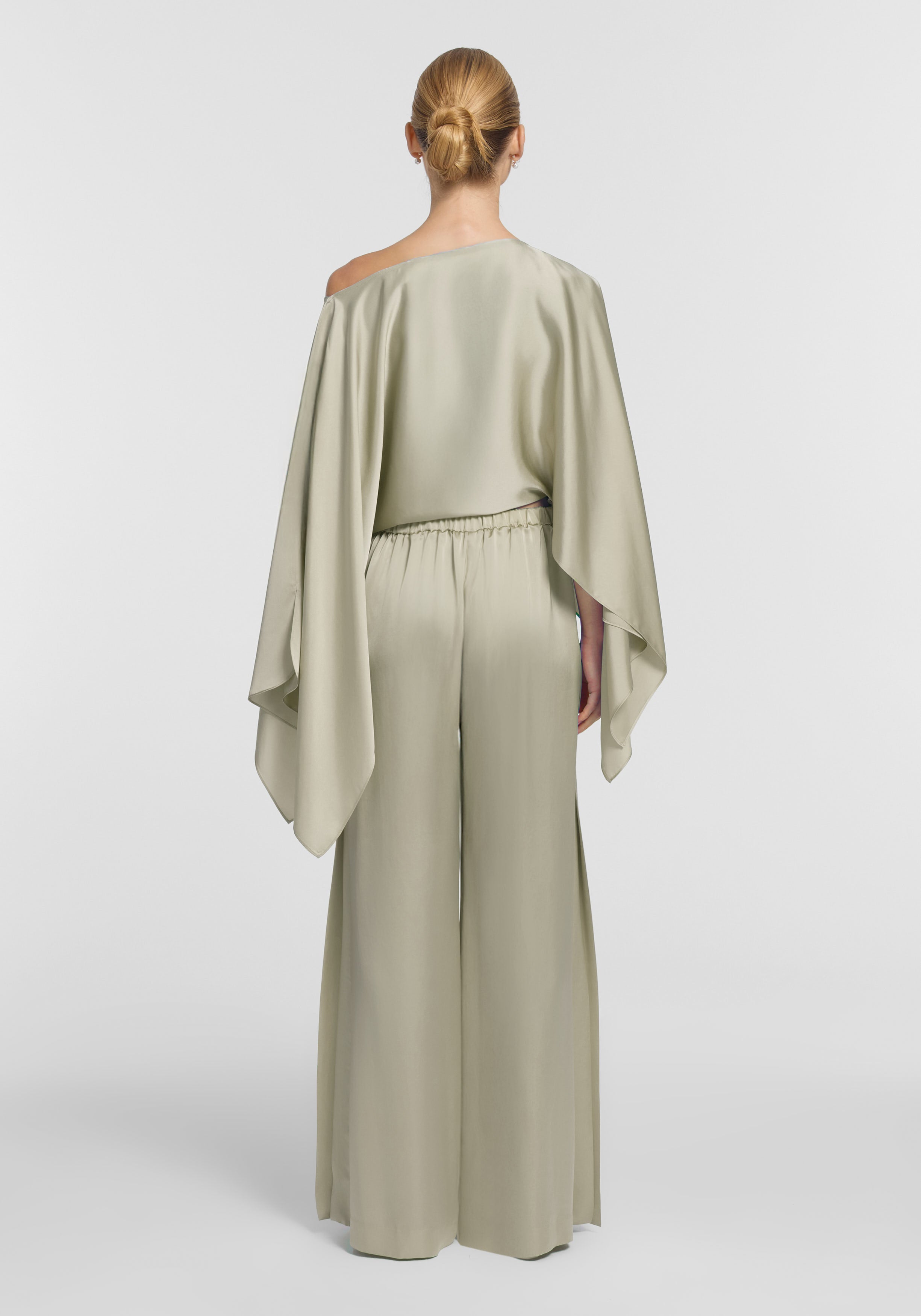 Romance Cape Top