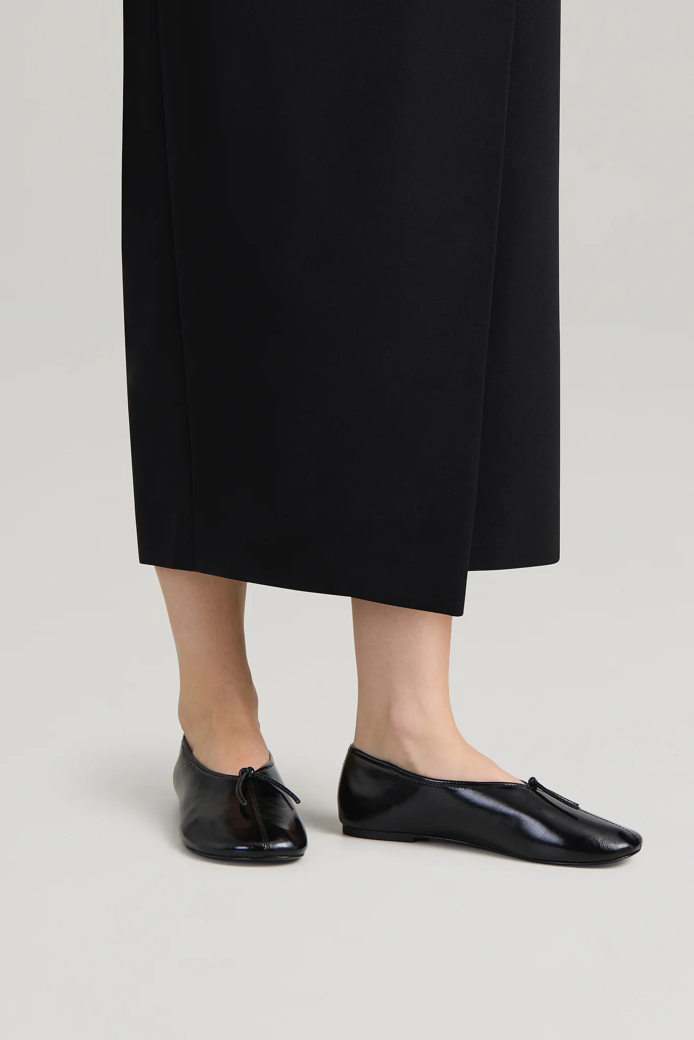 A.Emery The Mabel Flat | Vintage Black