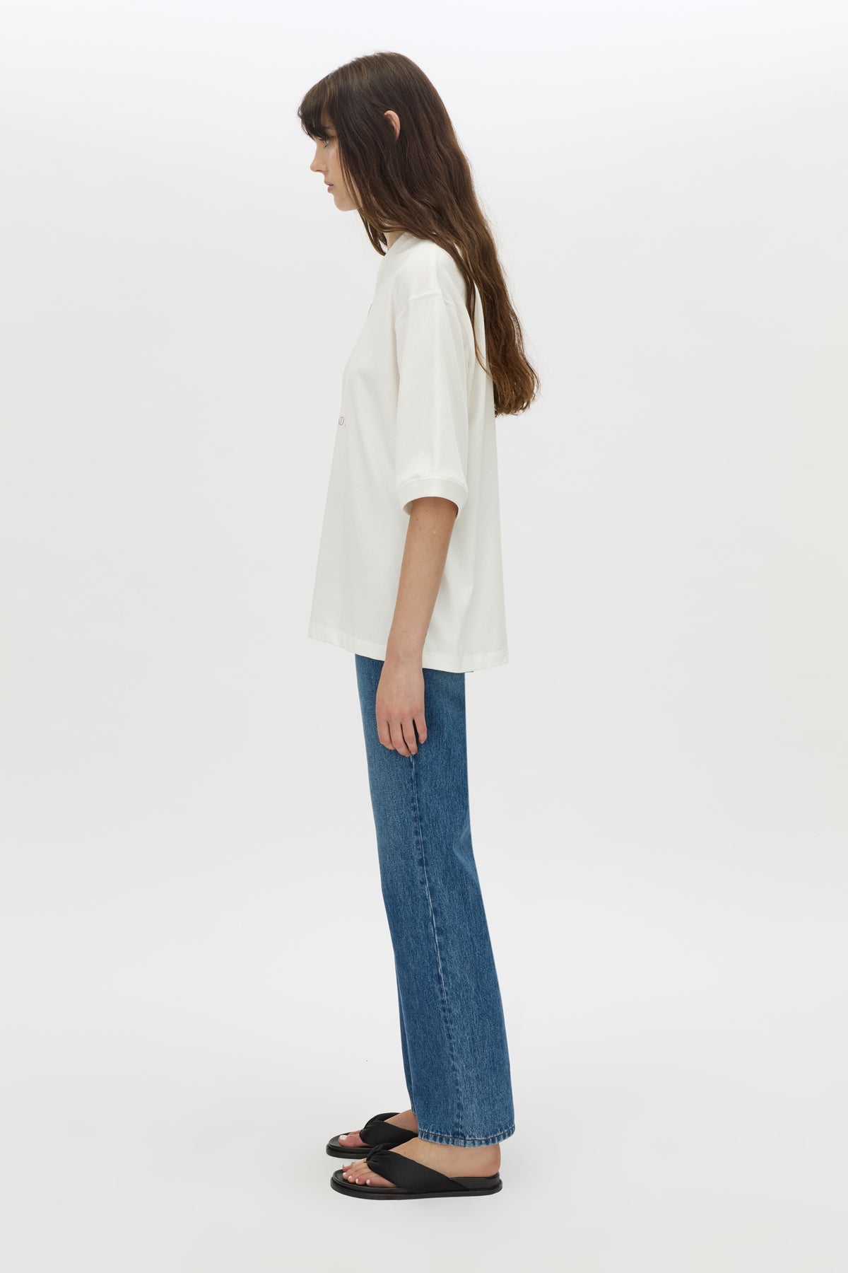 Larissa logo tee