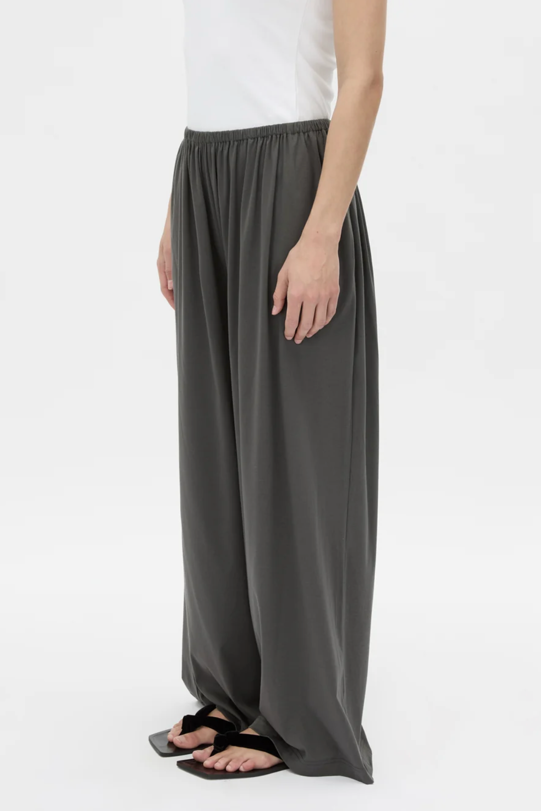 Camilla and Marc Senae Lightweight Lounge Pant | Charcoal (PRE-ORDER)