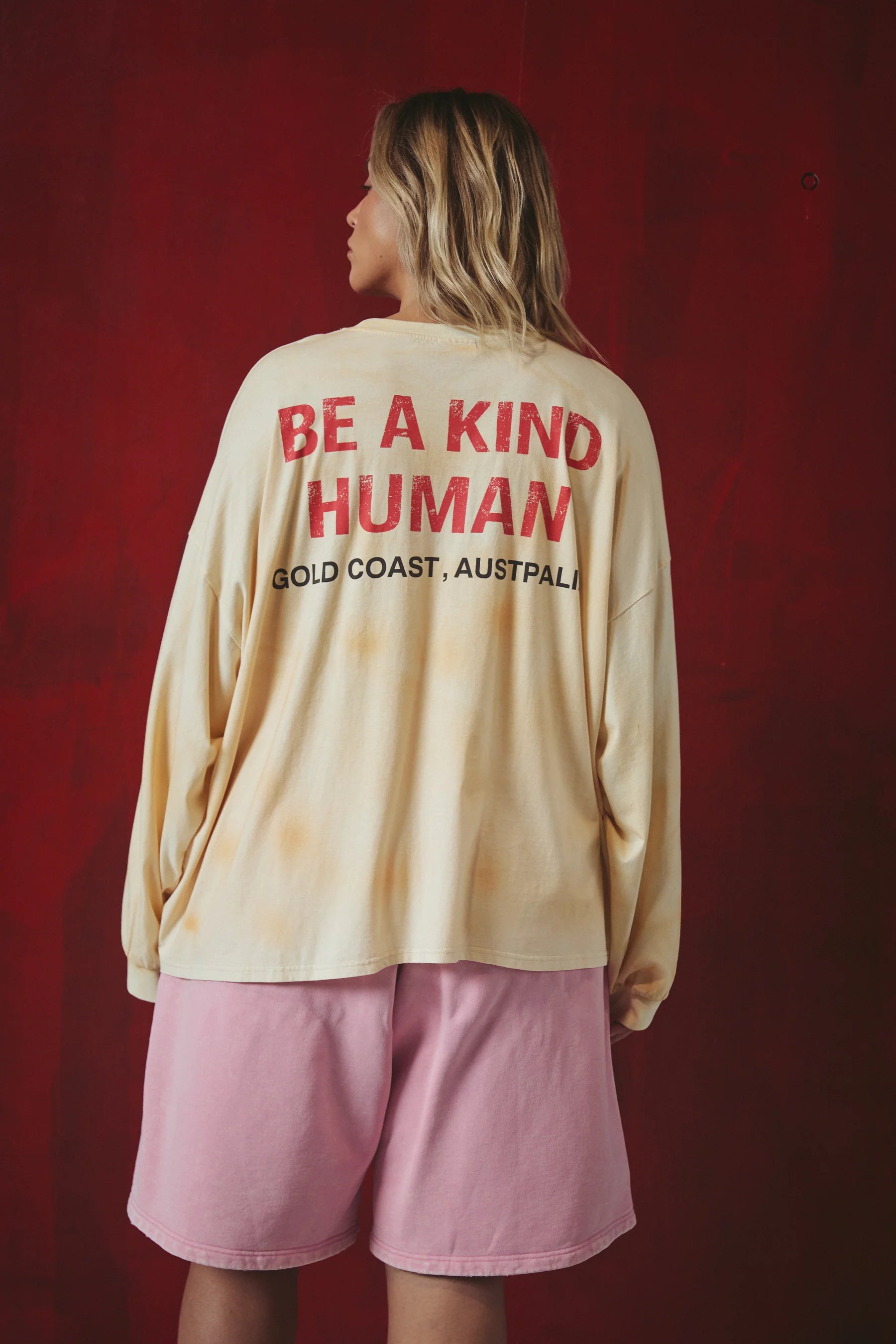 Sabbi The Palms Hotel Long Sleeve Tee | Pastel Peach (PRE-ORDER)