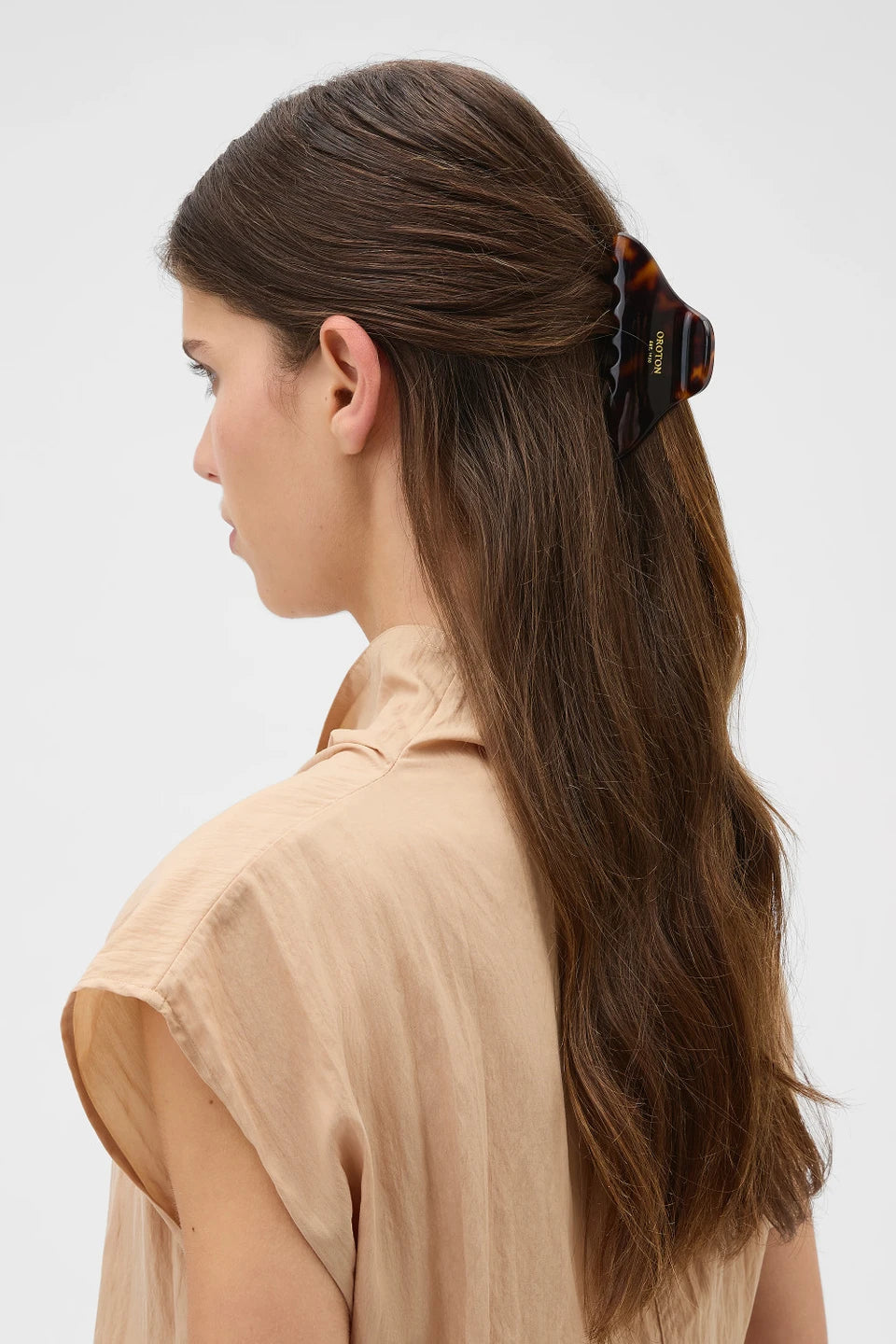 Oroton Daphne Claw Clip | Tortoise