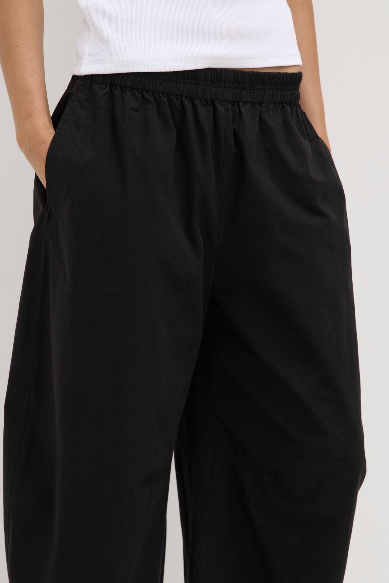 Lola Barrel Pant Black