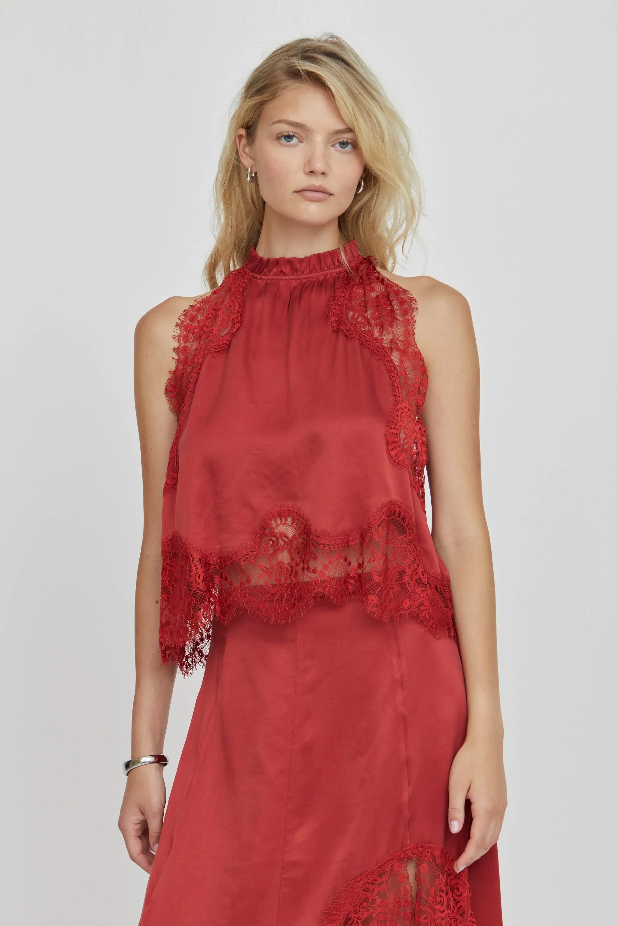 Third Form Visions Lace Top | Crimson